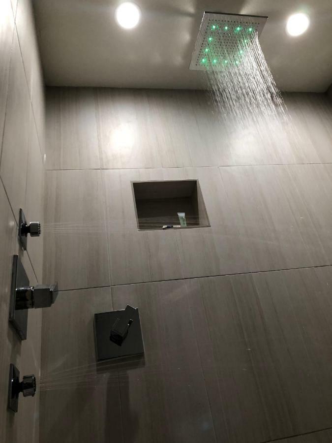 هيوستن Crystal Inn Downtown المظهر الخارجي الصورة